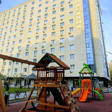 Apartamenty V Centre, V Novom Dome Almaty Chambre photo